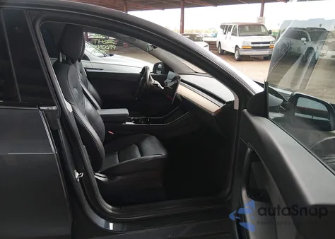 2020 Tesla Model Y Long Range Dual Motor All-Wheel Drive/Performance Dual Motor All-Wheel Drive from USA, damaged, VIN 5YJYGDEF9LF005044